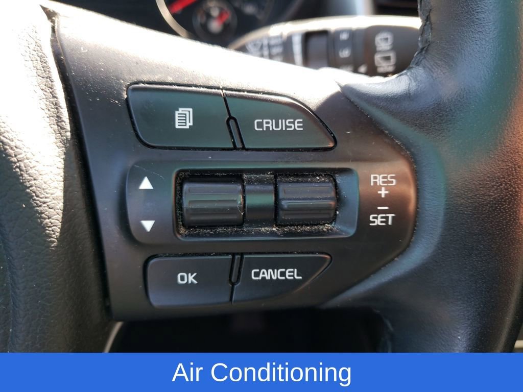 Used 2017 Kia Sorento LX w/ LX Convenience Package image 13