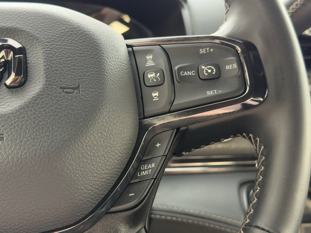 Used 2024 RAM 2500 Limited image 19