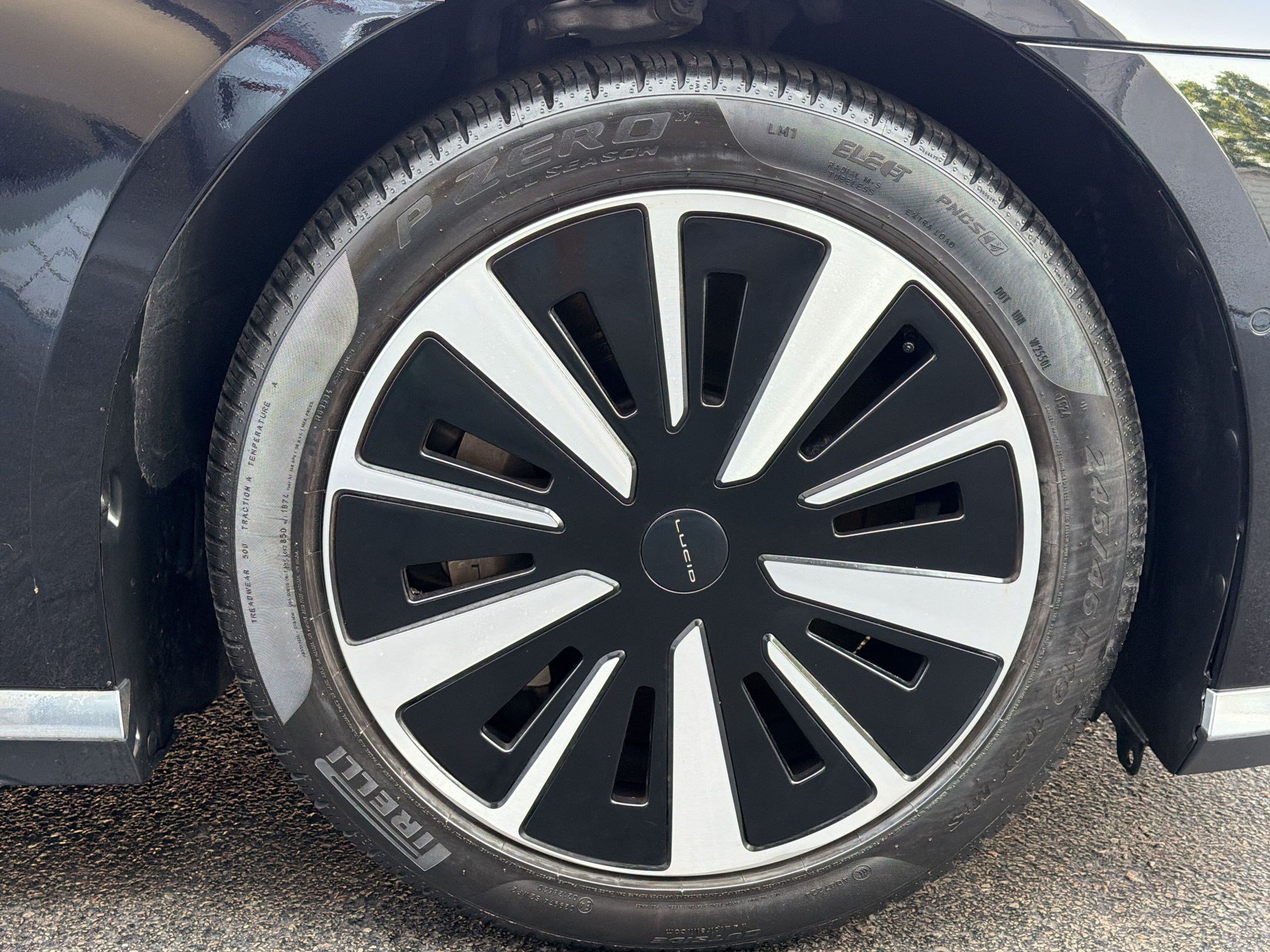 Used 2024 Lucid Air Pure RWD image 13