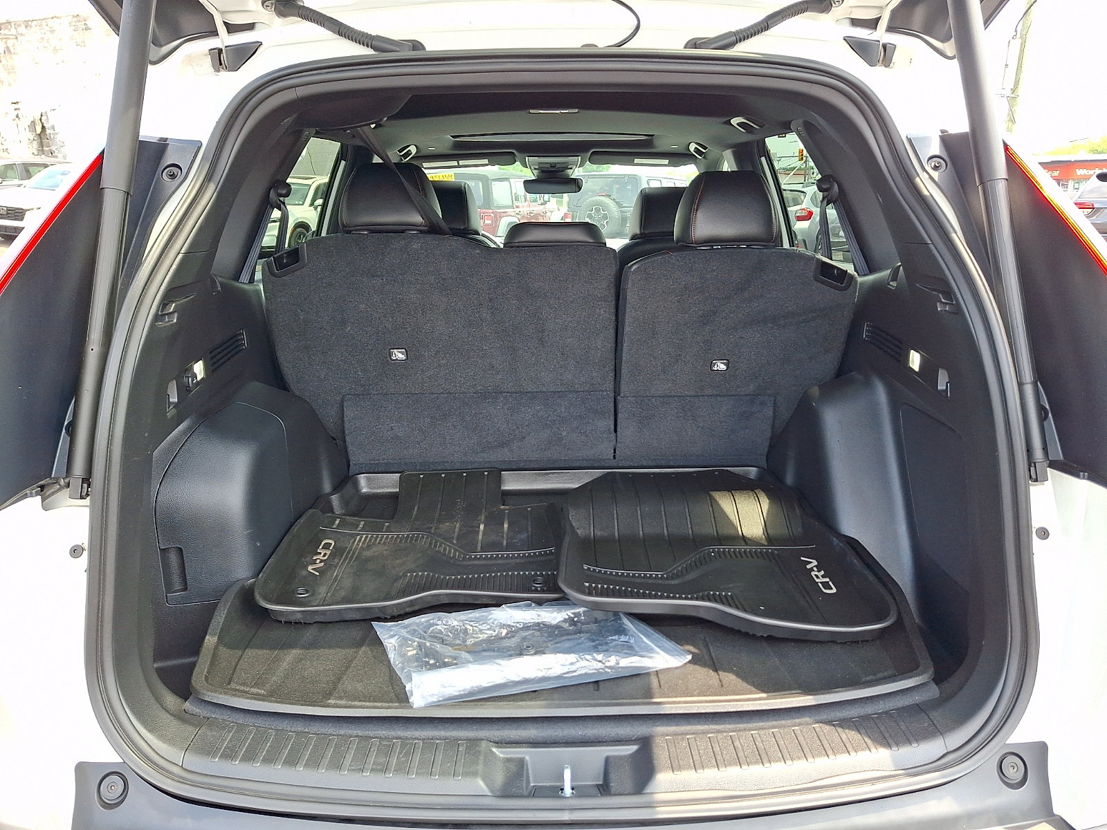Used 2025 Honda CR-V Sport Touring image 29