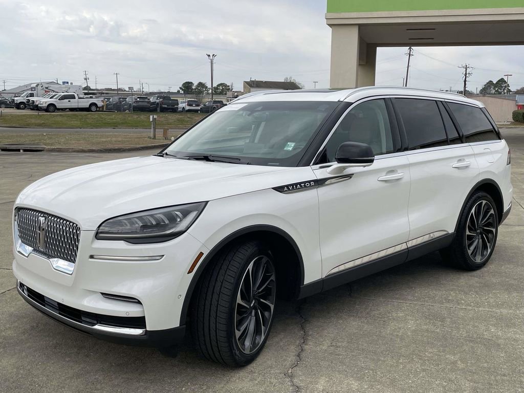 Certified 2023 Lincoln Aviator Reserve w/ Equipment Group 201A image 7