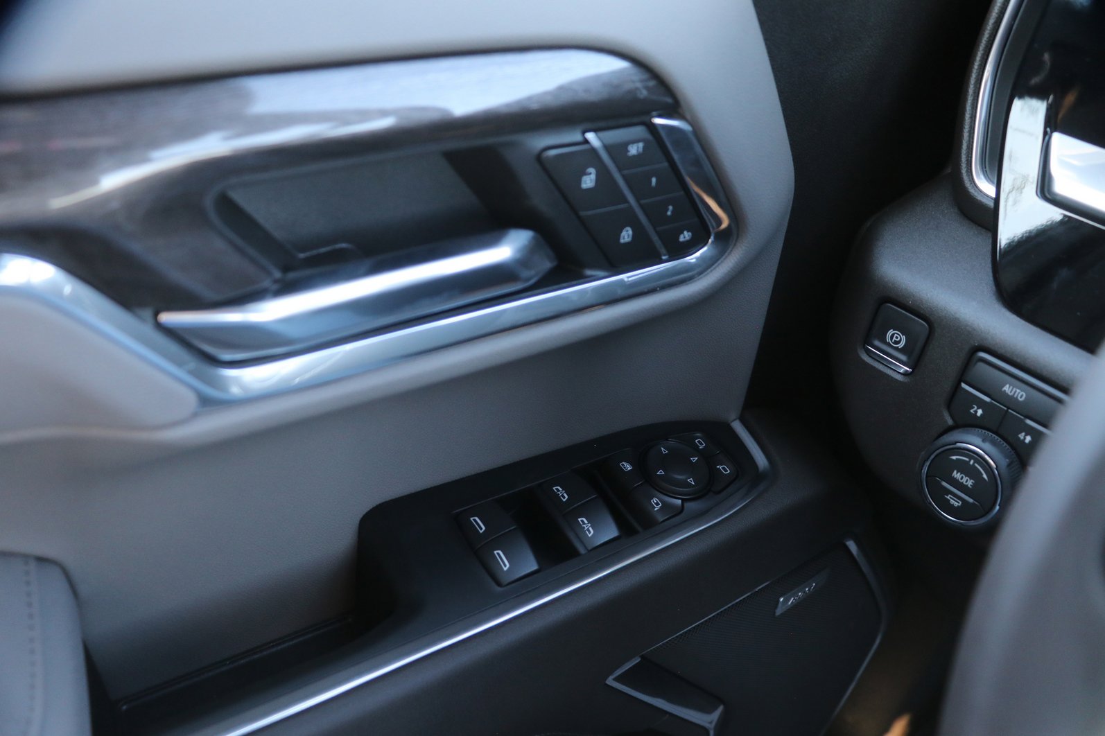 New 2026 Chevrolet Silverado 1500 LTZ w/ LTZ Convenience Package II image 11