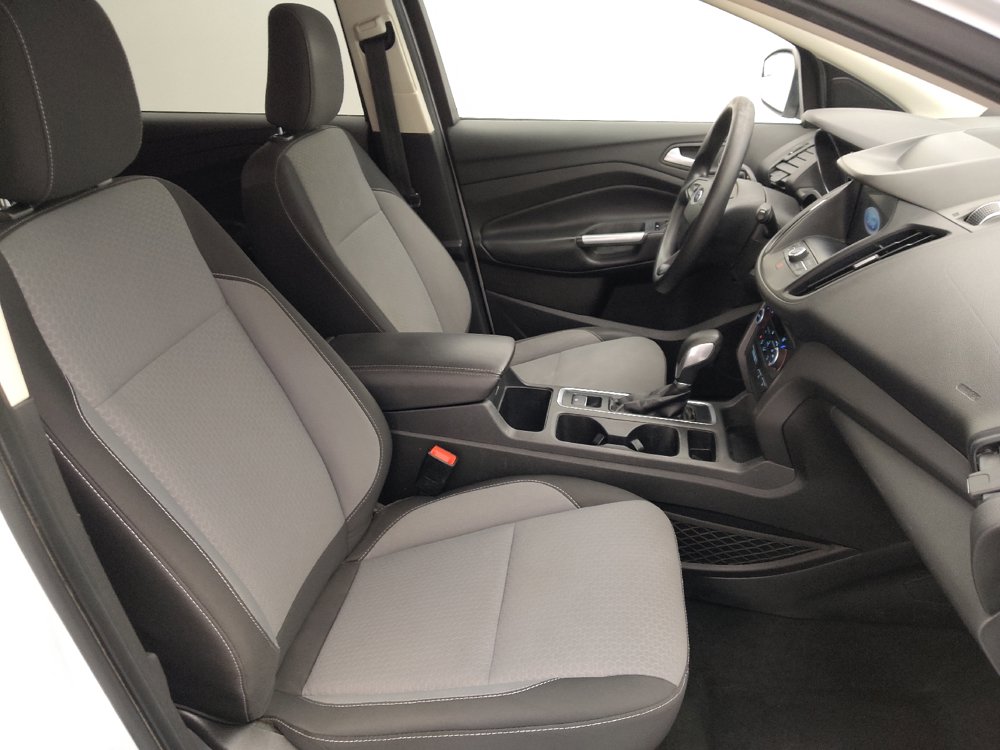 Used 2019 Ford Escape SE FWD image 21