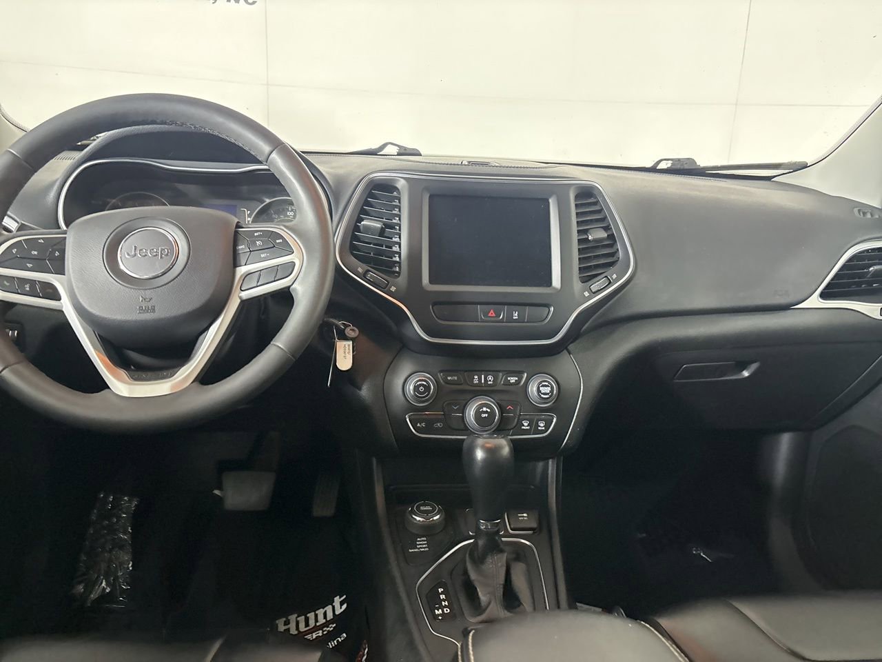 Used 2022 Jeep Cherokee Latitude w/ Sun & Sound Group AWD/4WD image 21