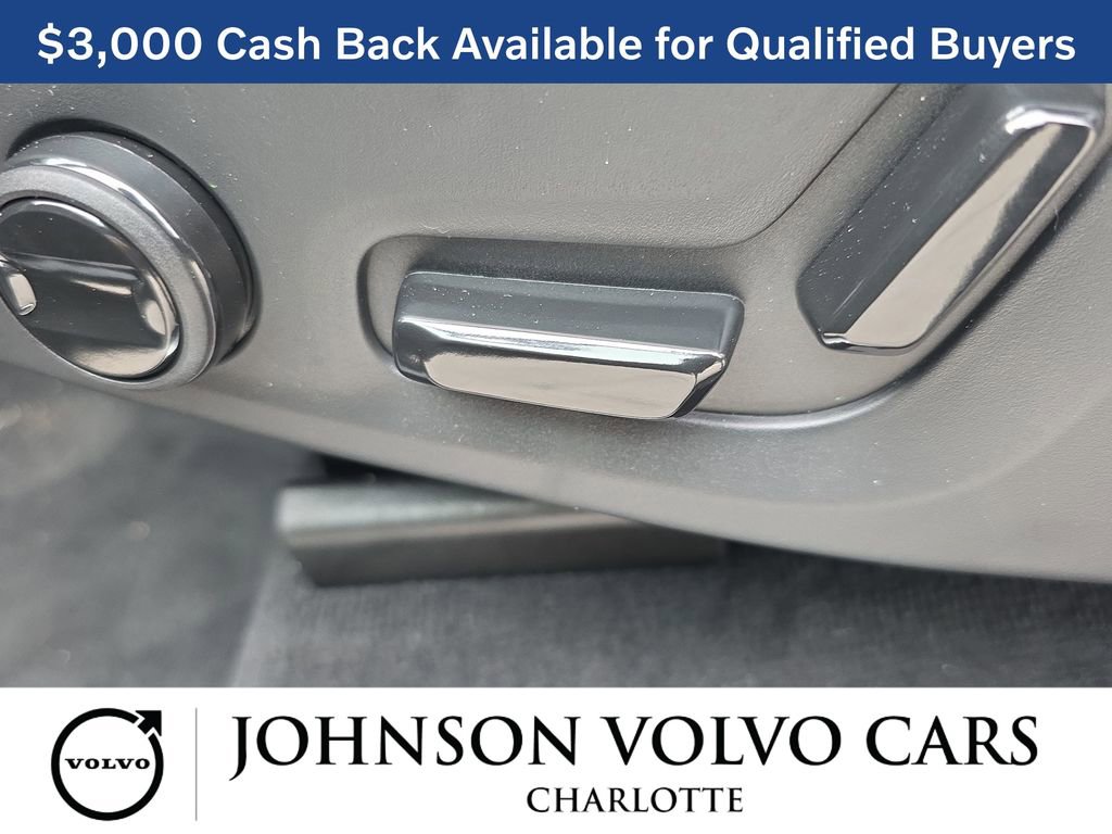 New 2026 Volvo XC90 B6 Plus w/ Protection Package Premier image 33