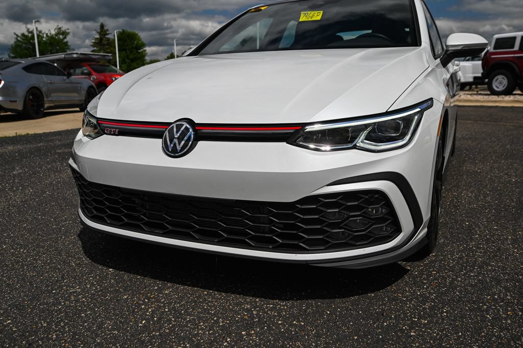 Used 2022 Volkswagen GTI SE FWD image 11