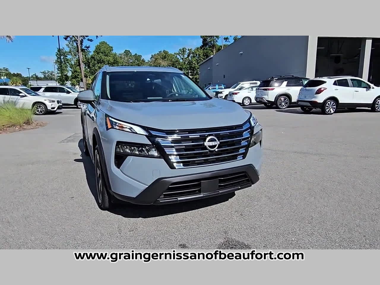 New 2026 Nissan Rogue SV image 17