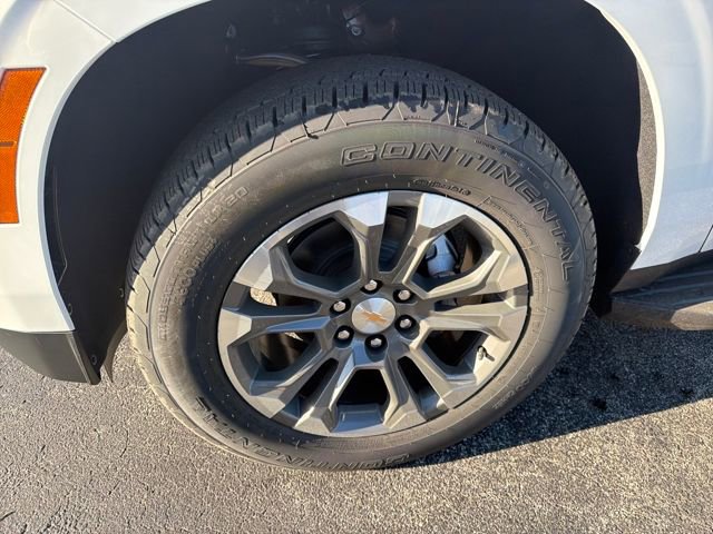 New 2026 Chevrolet Suburban LS image 18