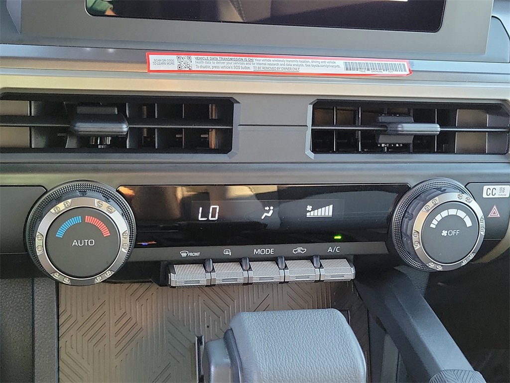 Used 2025 Toyota Tacoma TRD Off-Road image 11