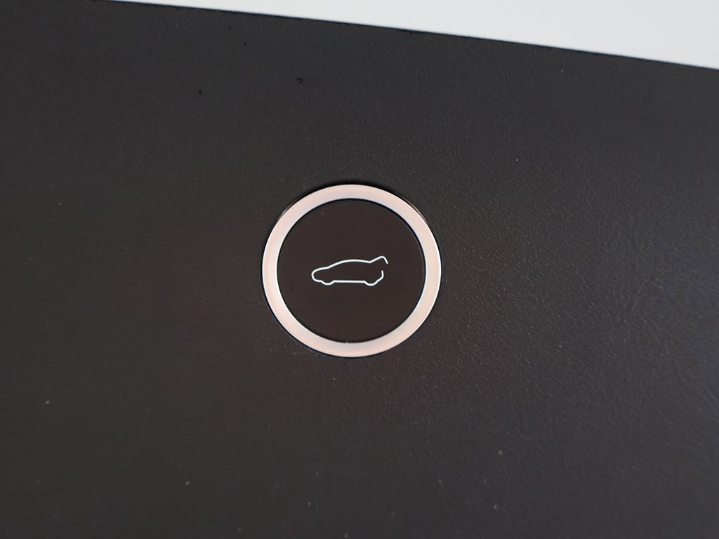 Used 2020 Tesla Model X Long Range image 18