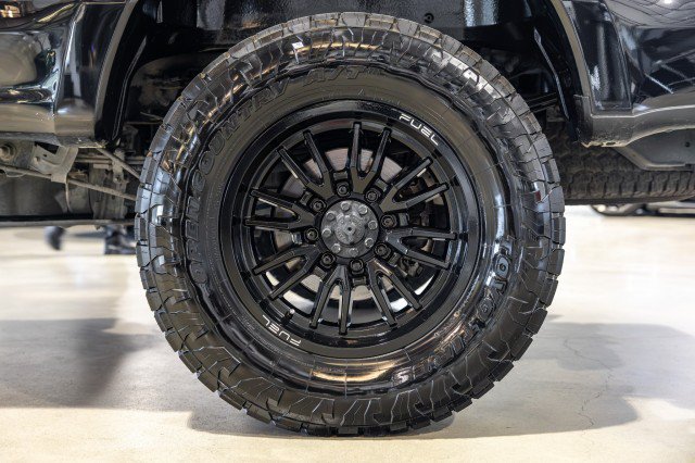 Used 2022 Ford F250 Platinum w/ FX4 Off-Road Package AWD/4WD image 25