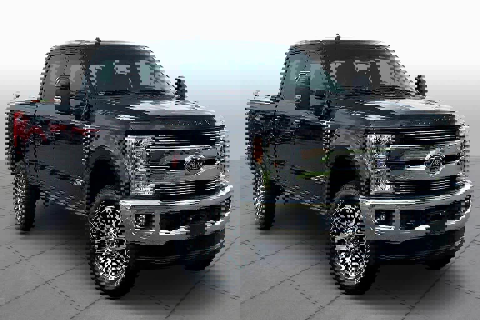 Used 2019 Ford F250 Lariat w/ Lariat Ultimate Package image 3