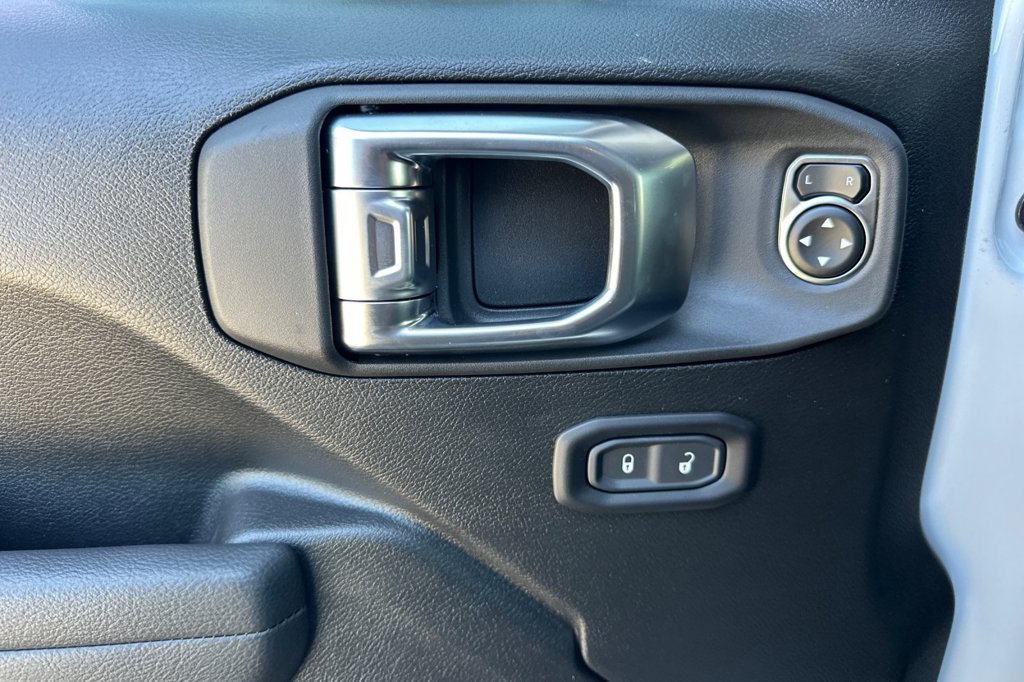 New 2026 Jeep Gladiator Sport AWD/4WD image 11