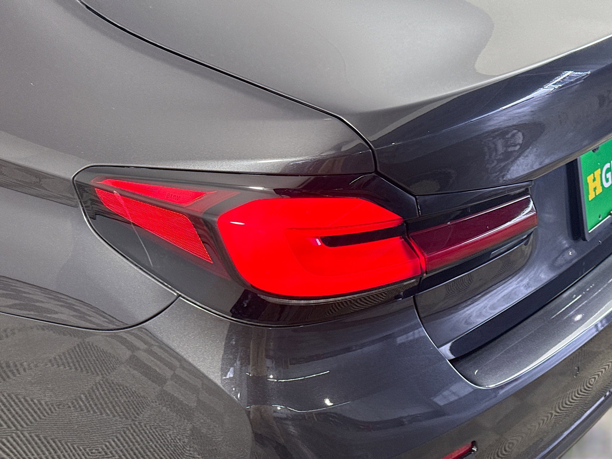 Used 2023 BMW 540i w/ Premium Package image 36