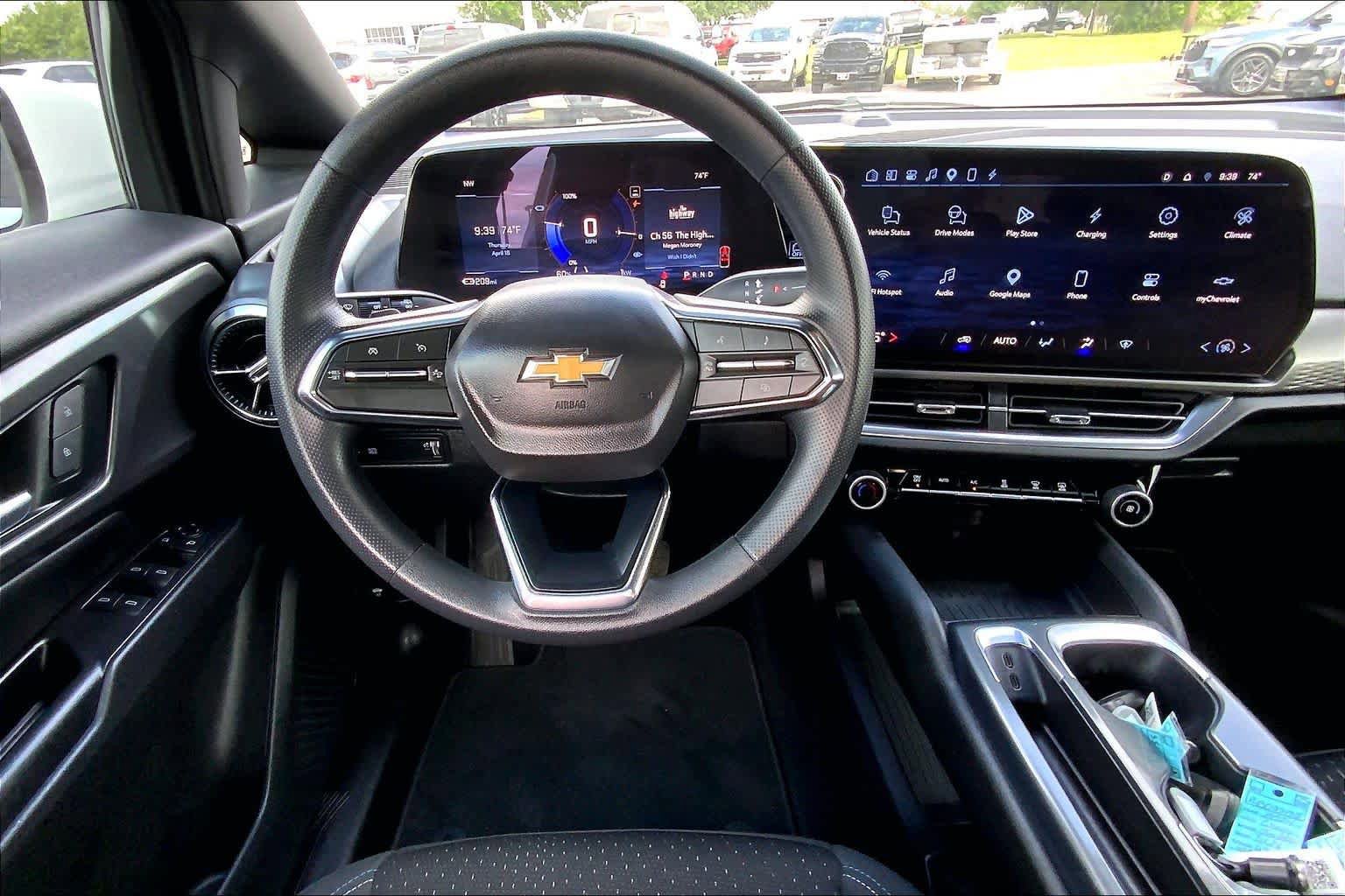 Used 2025 Chevrolet Equinox EV LT image 5