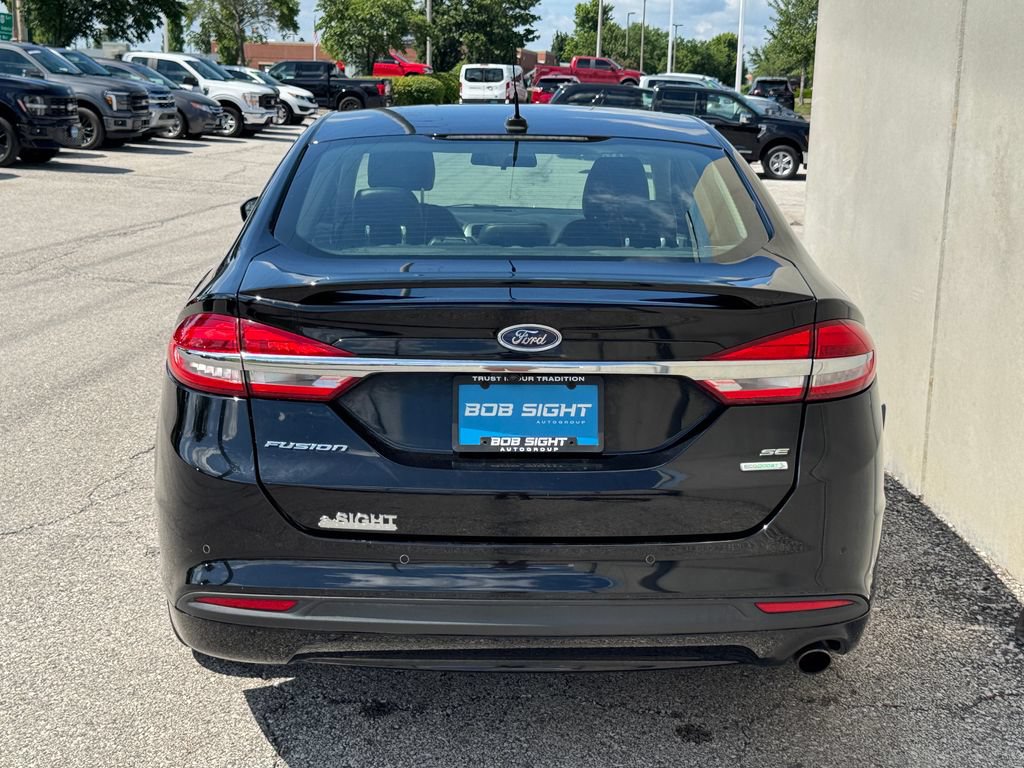 Used 2017 Ford Fusion SE w/ Equipment Group 201A FWD image 24
