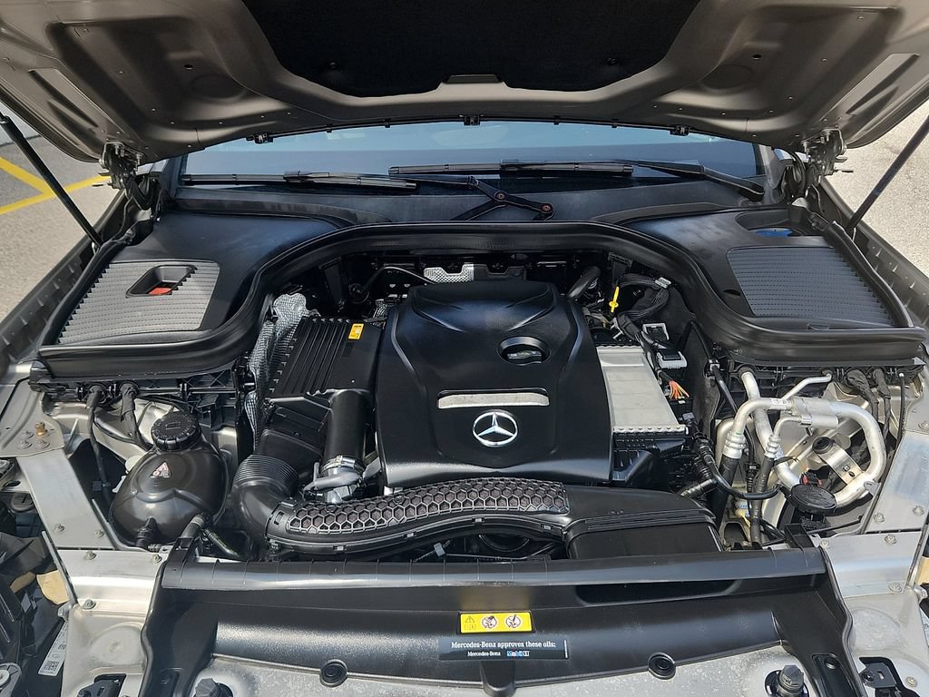Used 2019 Mercedes-Benz GLC 300 4MATIC w/ Premium Package image 22