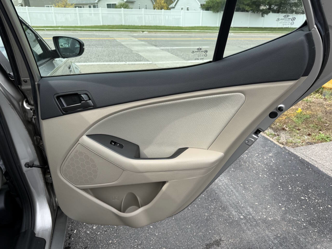 Used 2013 Kia Optima LX image 12