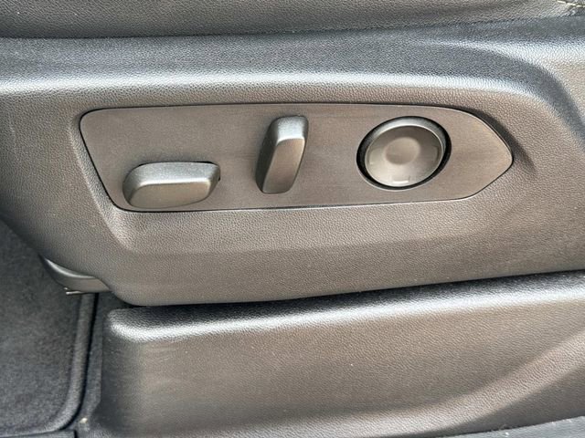 Certified 2024 GMC Yukon SLT image 29