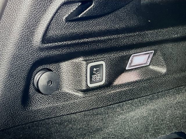 Used 2023 Jeep Grand Cherokee L Summit w/ Advanced Protech Group IV image 29