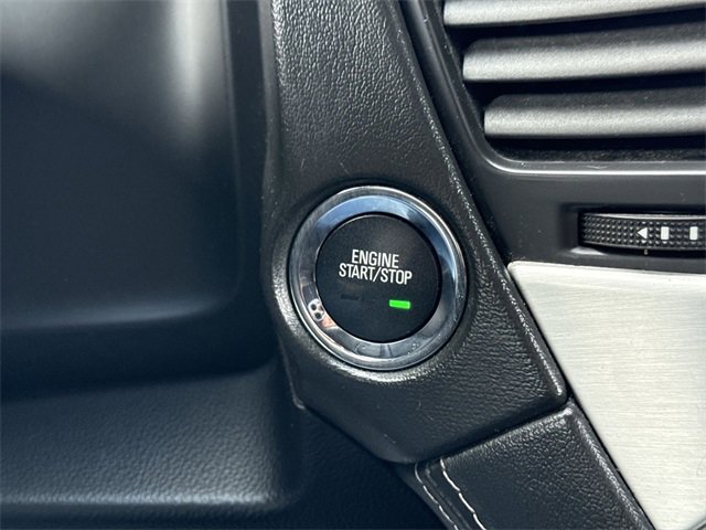 Used 2017 GMC Yukon SLT image 16