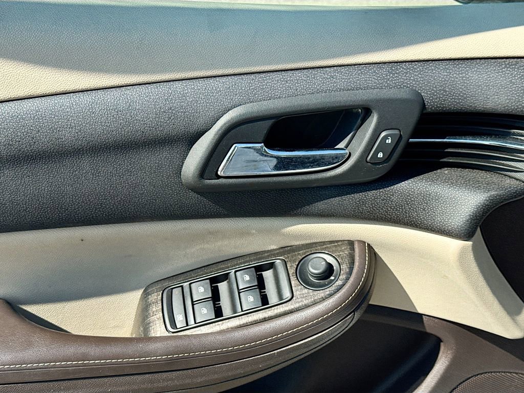 Used 2015 Chevrolet Malibu LT image 21