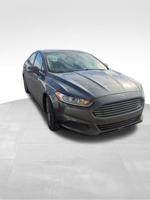 Used 2016 Ford Fusion SE image 4
