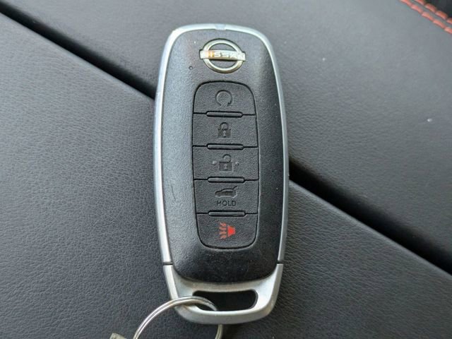 Used 2025 Nissan Rogue SV image 34