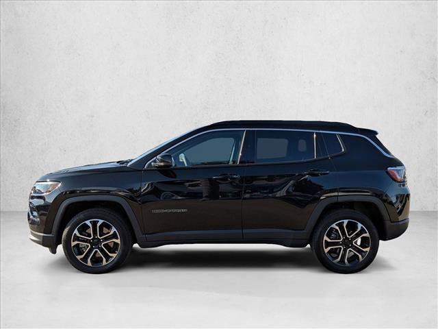 Used 2024 Jeep Compass Limited image 9