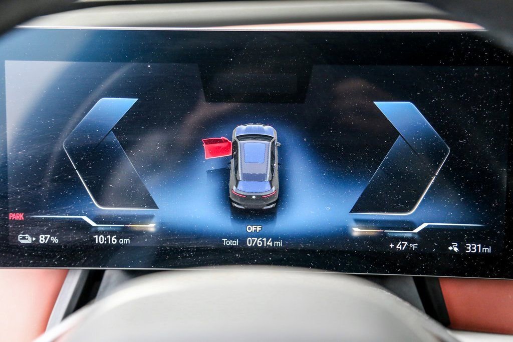 Used 2025 BMW iX xDrive50 w/ Premium Package image 14