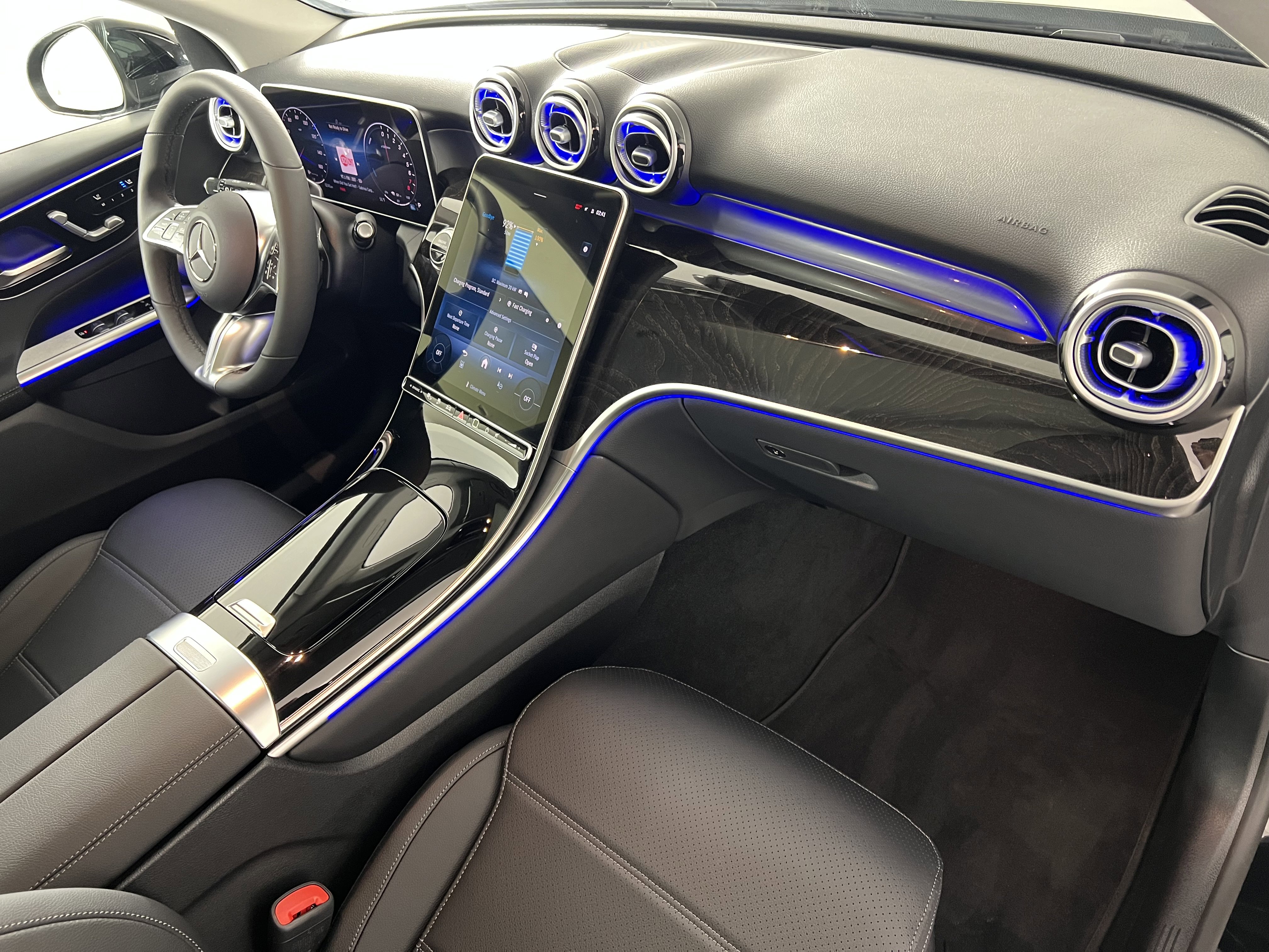 New 2025 Mercedes-Benz GLC 350e 4MATIC image 27