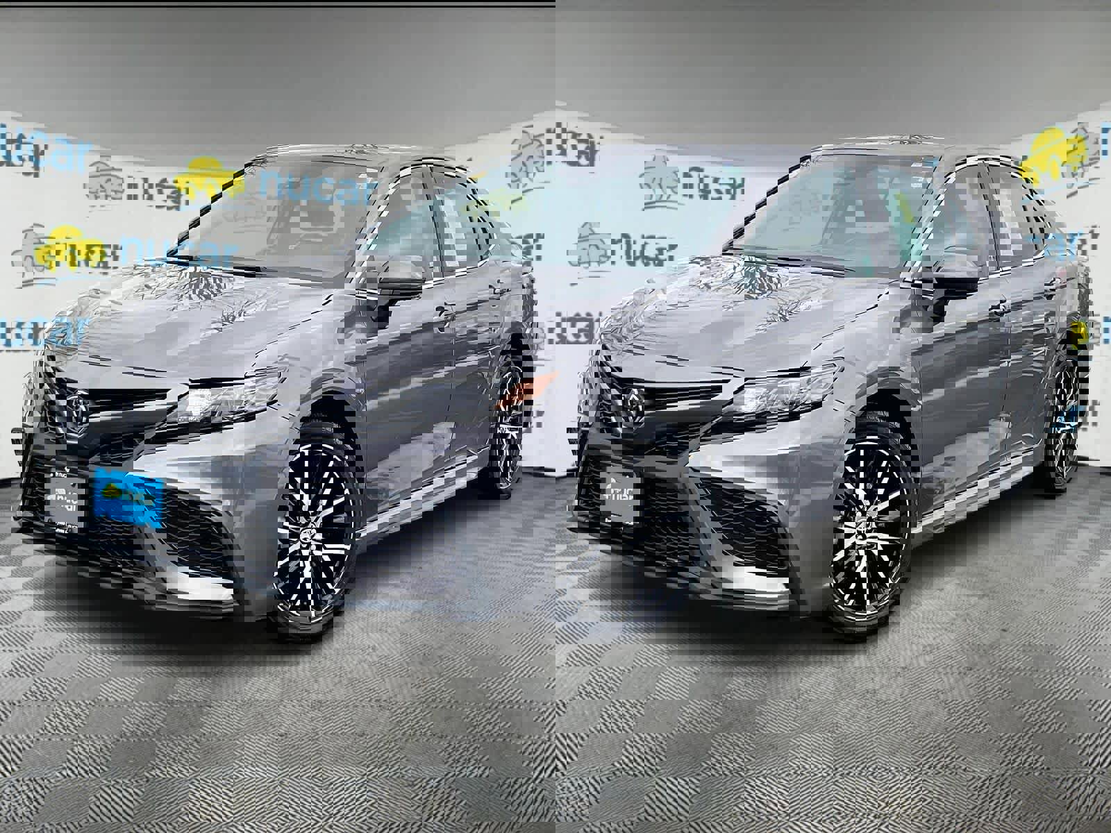 Used 2024 Toyota Camry SE image 3