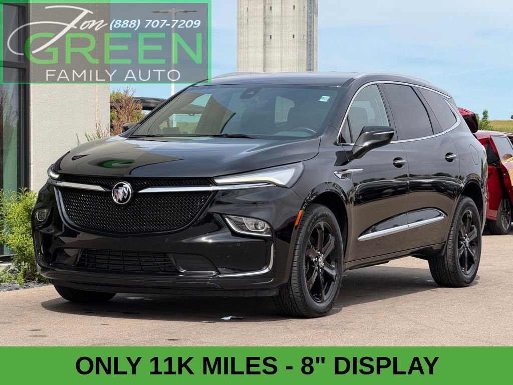Used 2024 Buick Enclave Essence w/ Sport Touring Edition AWD/4WD image 1