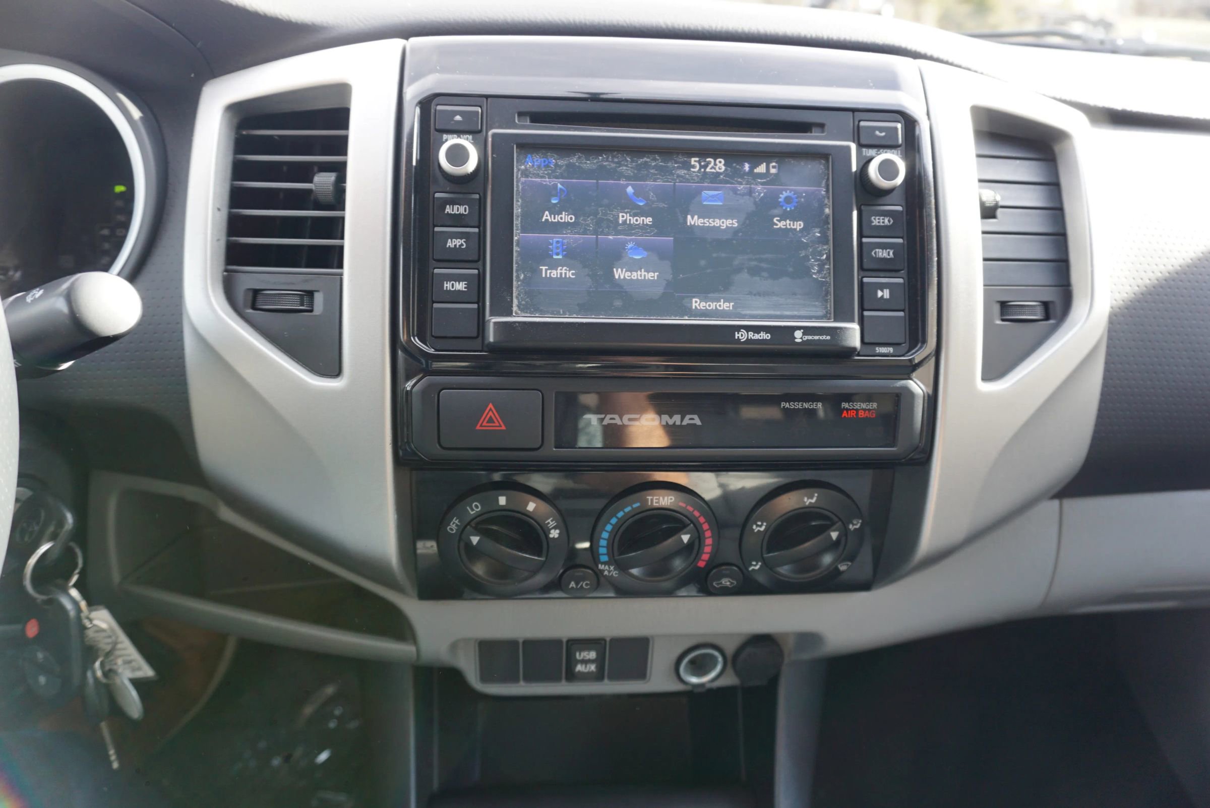 Used 2015 Toyota Tacoma PreRunner image 36