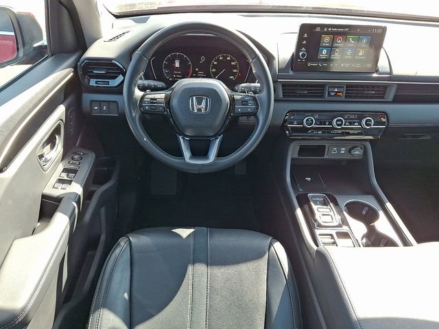 Certified 2023 Honda Pilot Touring image 8