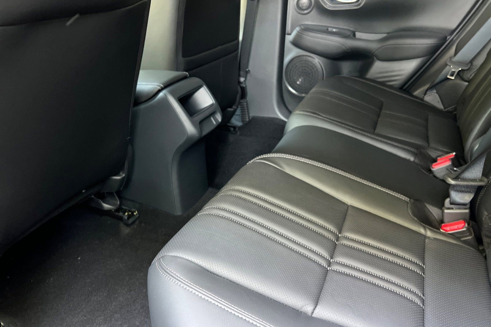 New 2026 Honda HR-V EX-L image 10