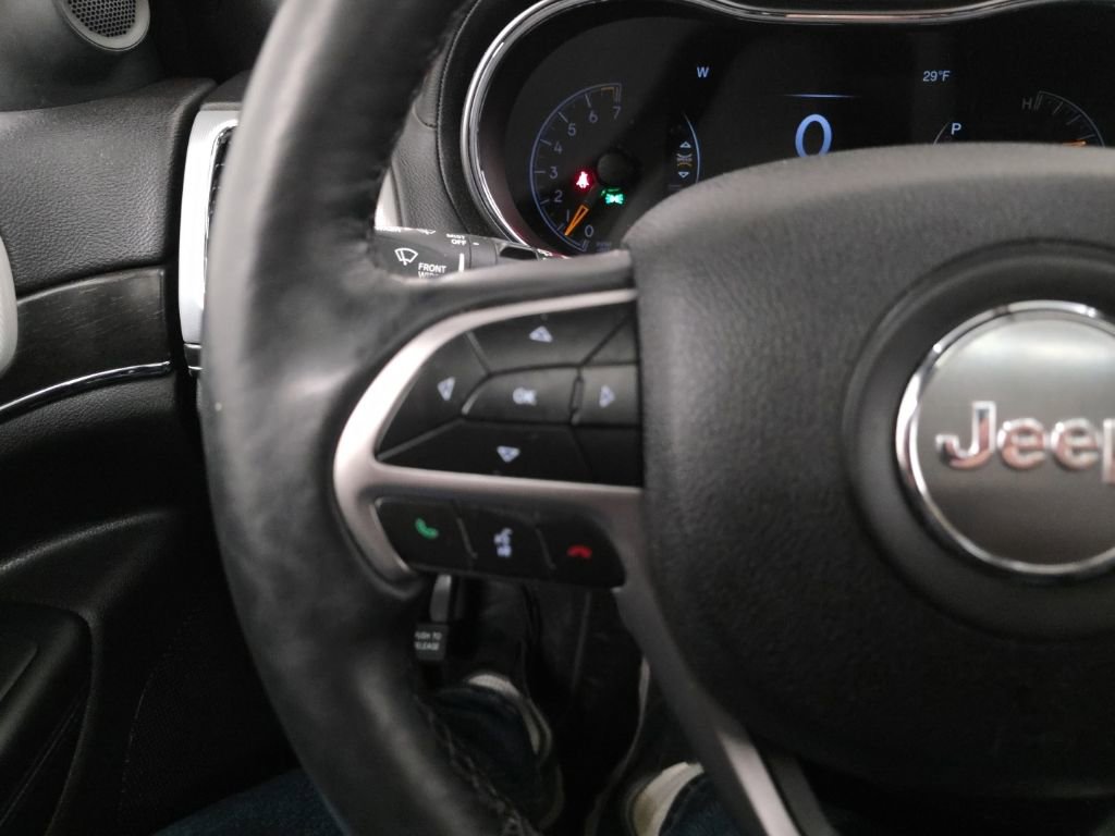 Used 2018 Jeep Grand Cherokee Limited image 15