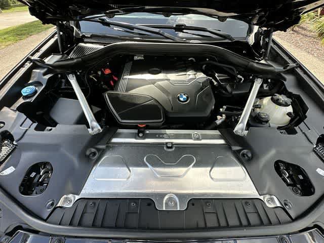 Used 2023 BMW X4 xDrive30i w/ M Sport Package AWD/4WD image 27