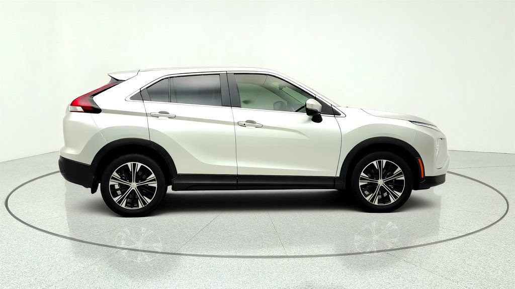 Used 2022 Mitsubishi Eclipse Cross SE FWD image 4