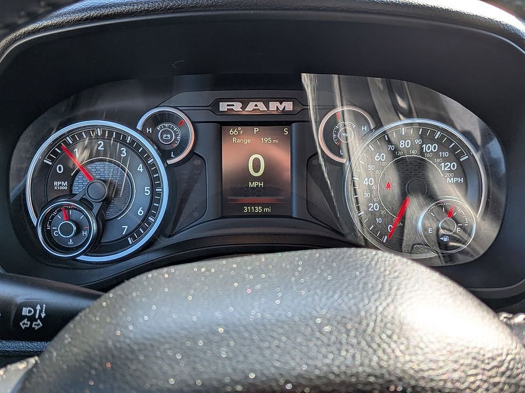 Used 2022 RAM 1500 Big Horn AWD/4WD image 18