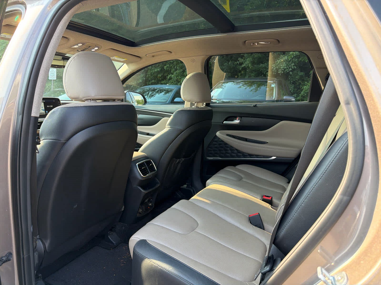 Used 2019 Hyundai Santa Fe FWD image 6