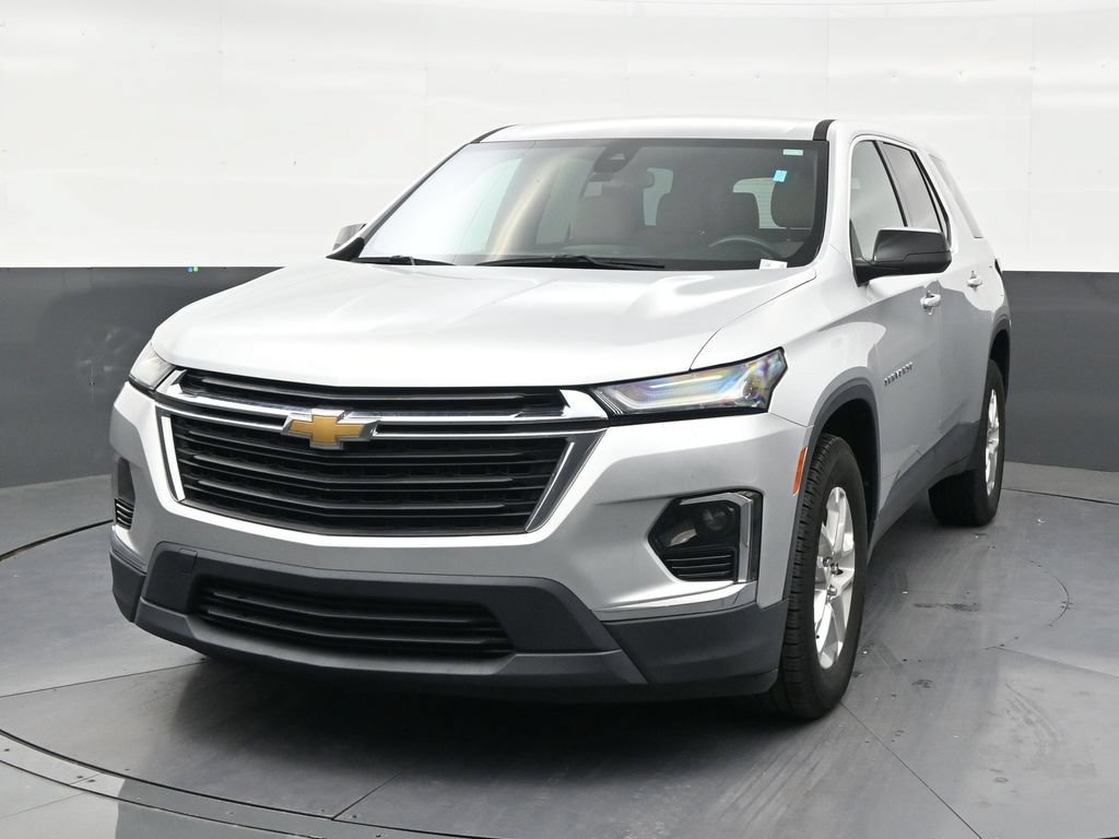Used 2022 Chevrolet Traverse LS FWD image 8