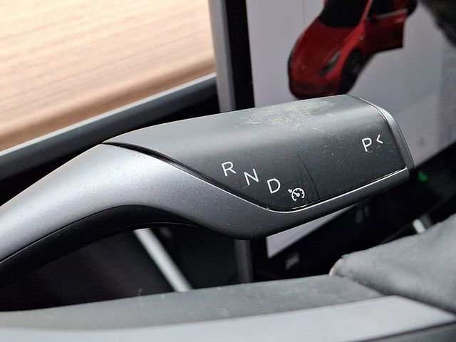 Used 2018 Tesla Model 3 Long Range image 18