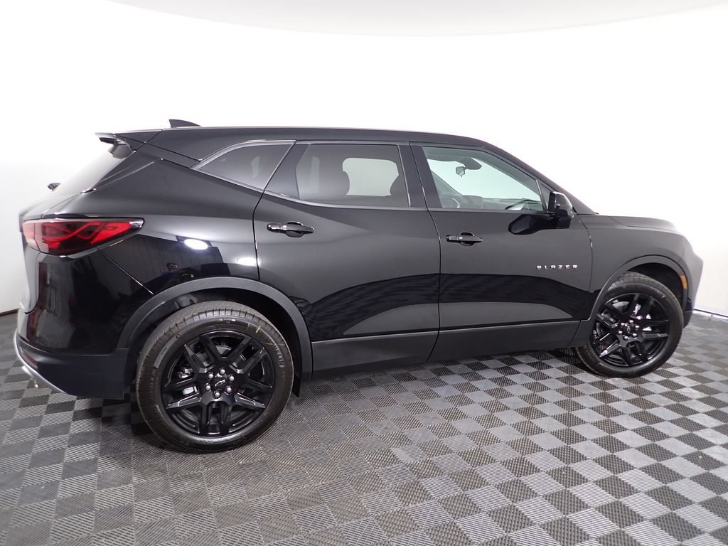 New 2026 Chevrolet Blazer LT w/ LPO, Floor Liner Package AWD/4WD image 18