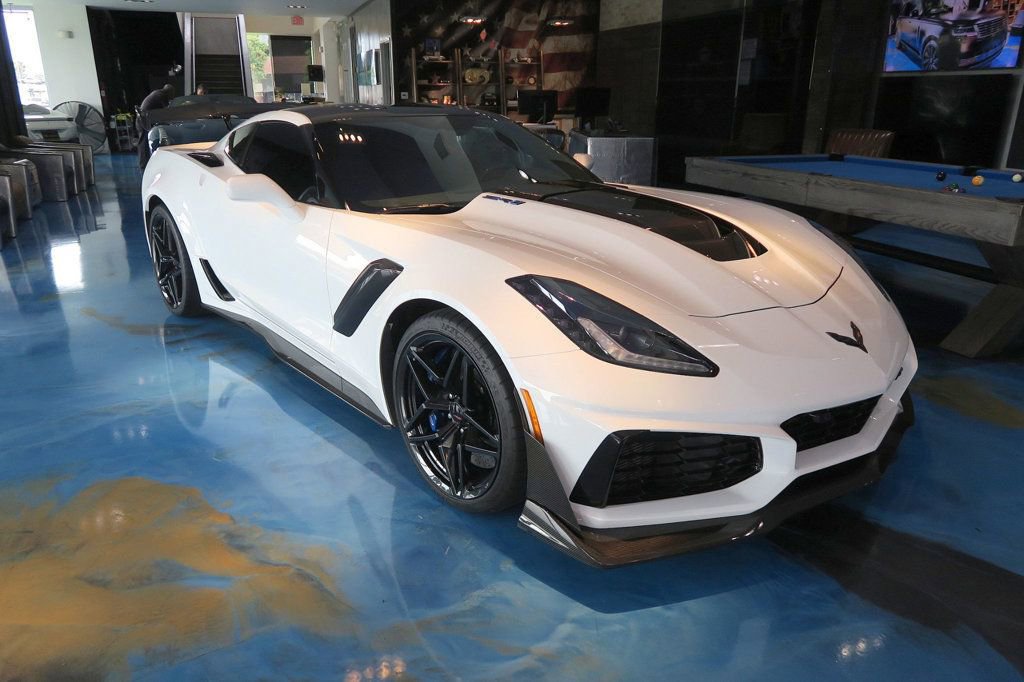 Used 2019 Chevrolet Corvette ZR1 RWD image 38