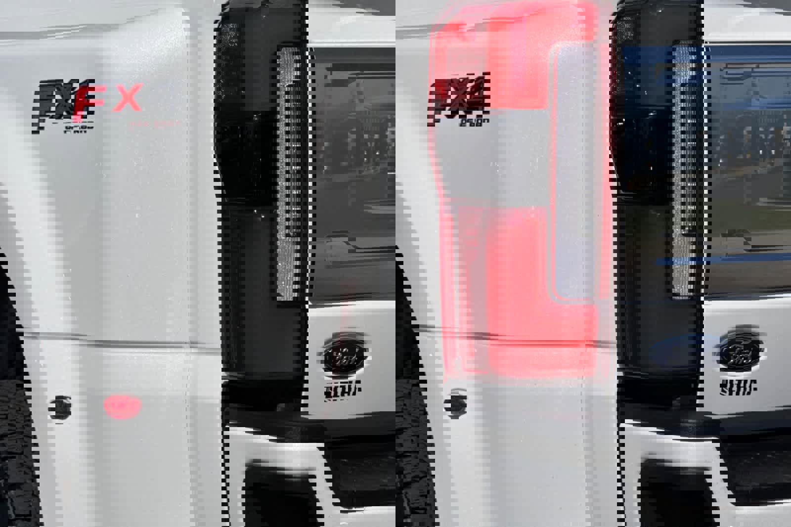 Certified 2023 Ford F350 Platinum AWD/4WD image 27