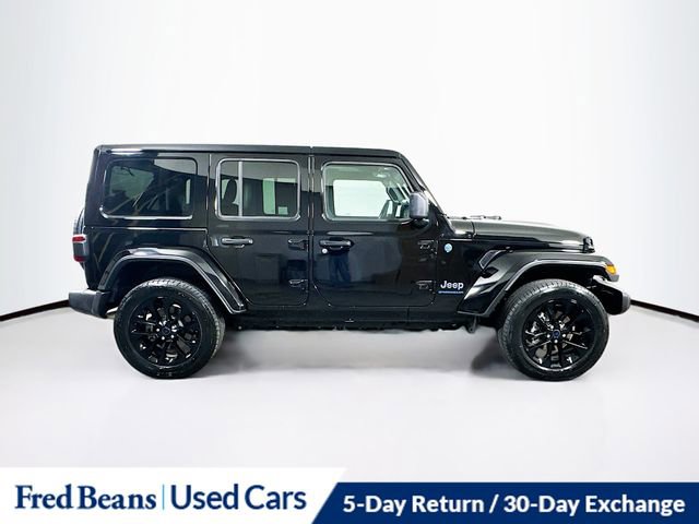 Used 2025 Jeep Wrangler Unlimited Sahara w/ Safety Group AWD/4WD image 10