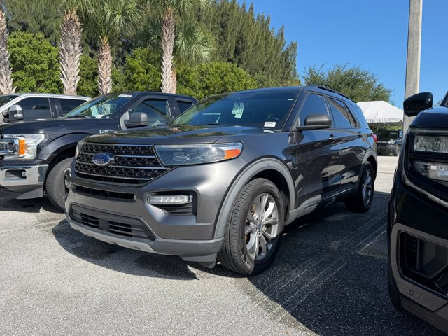 Certified 2020 Ford Explorer XLT w/ Equipment Group 202A RWD image 5