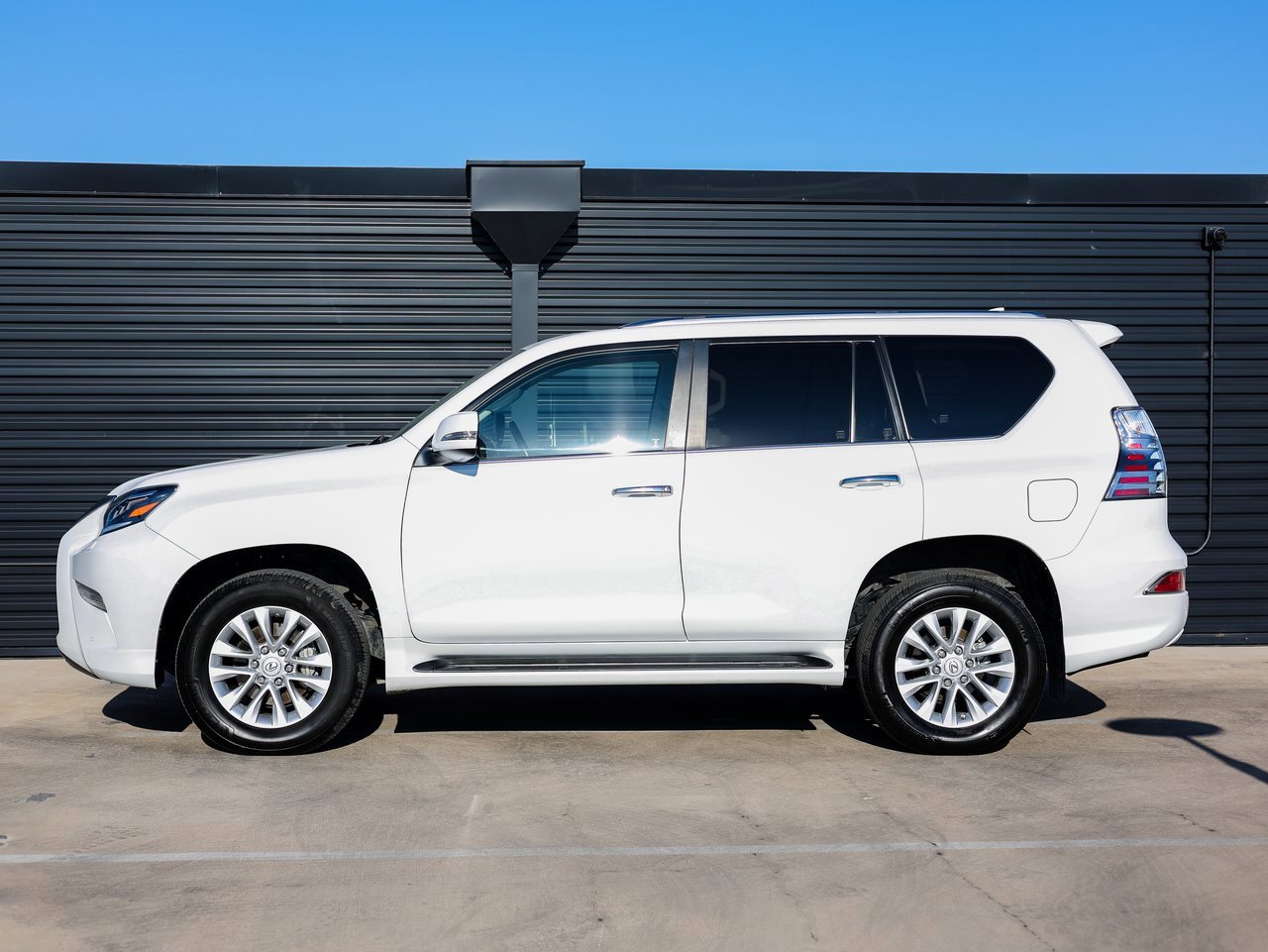 Used 2021 Lexus GX 460 Premium image 2