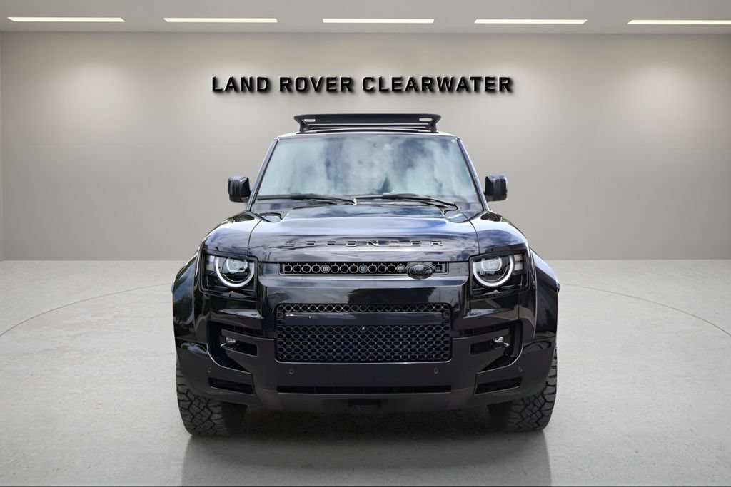 New 2026 Land Rover Defender 110 OCTA AWD/4WD image 8